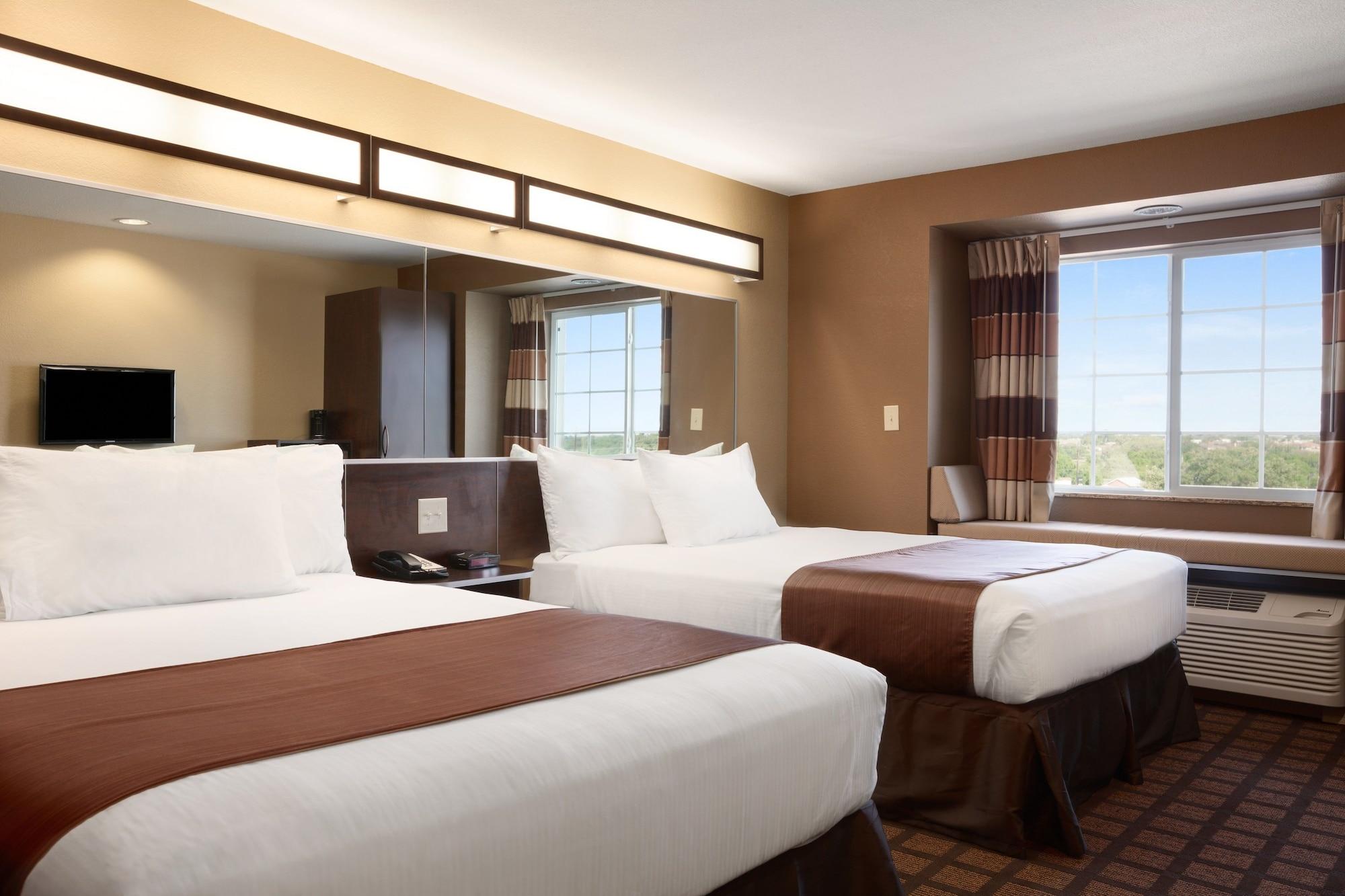 Microtel Inn & Suites By Wyndham Midland Buitenkant foto